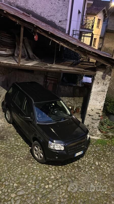 Nero Usata 2010 Land Rover Freelander 2 SUV | 5199 € (Super prezzo) - Immagine 1/4