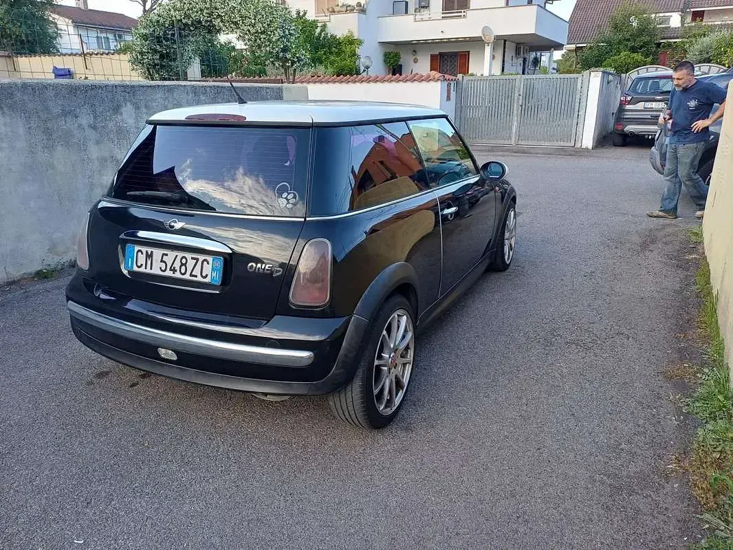Usata Mini One D 75 CV (55 kW) 2004 Nero Utilitaria