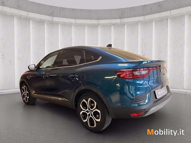 Usata Renault Arkana Intens 145 CV (106 kW) 2022 Blu metallizzato SUV