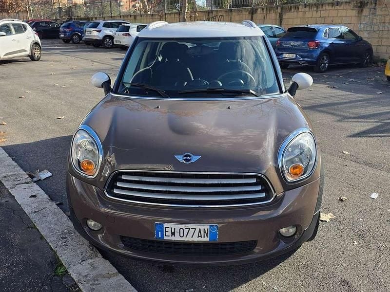 Usata Mini Cooper D Countryman 111 CV (81 kW) 2014 Marrone SUV