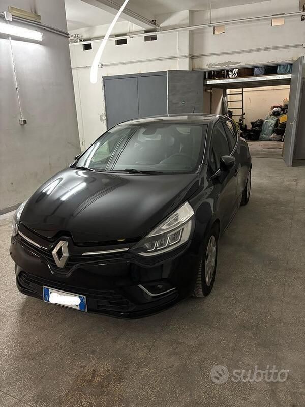 Nero Usata 2018 Renault Clio IV Utilitaria | 8800 € (Ottimo prezzo) - Immagine 1/4