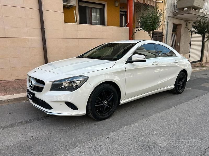 Usata Mercedes CLA180 108 CV (79 kW) 2017 Bianco Berlina