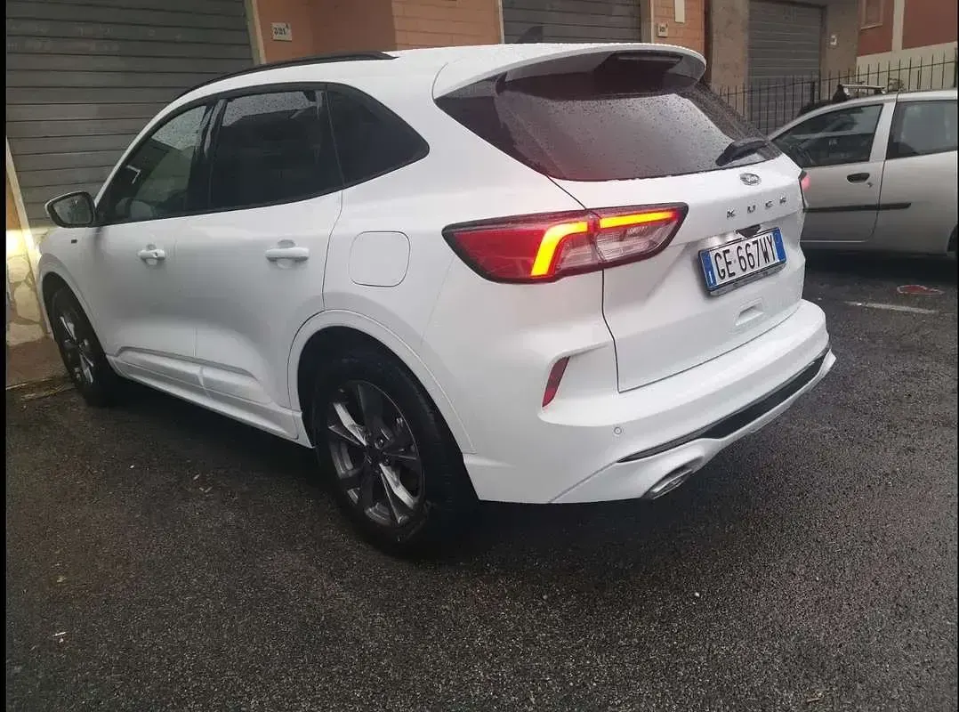 Usata Ford Kuga ST-Line X 150 CV (110 kW) 2021 SUV