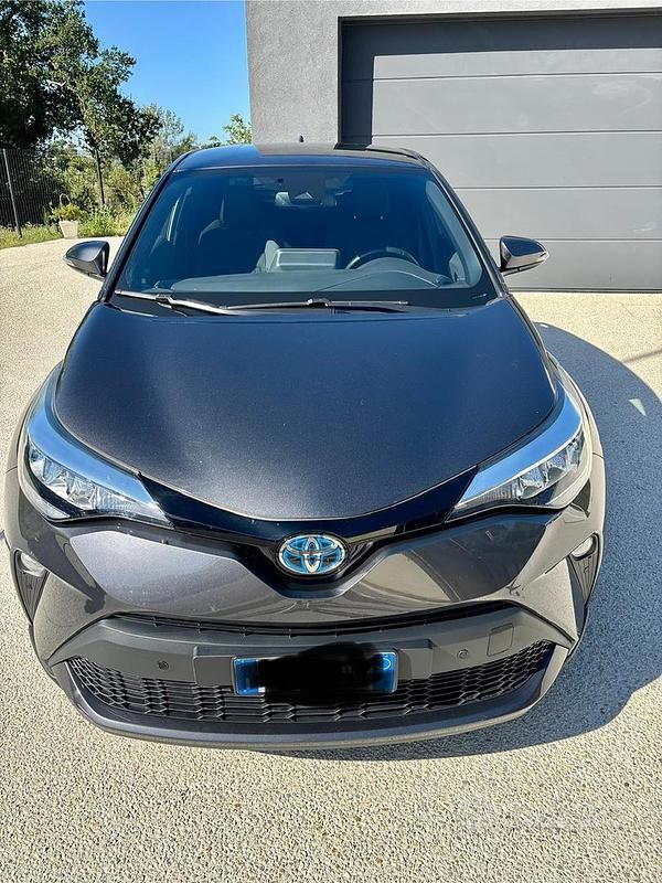 Usata Toyota C-HR Trend 98 CV (72 kW) 2022 Grigio SUV