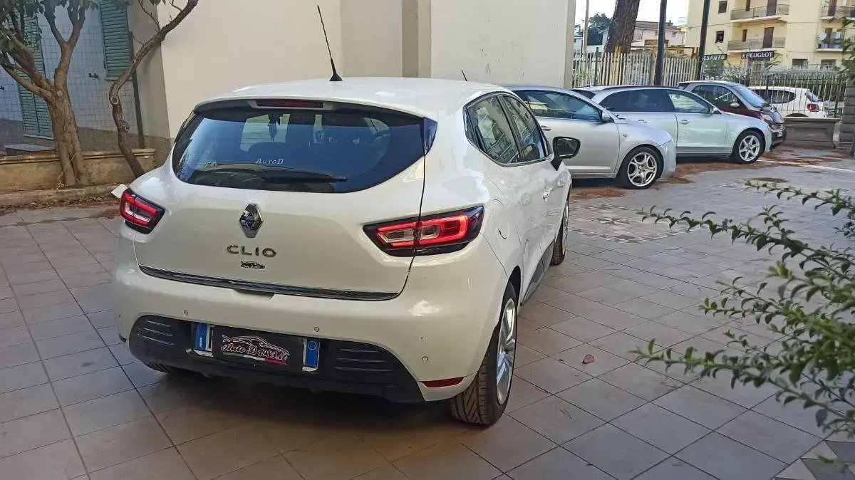 Usata Renault Clio IV 75 CV (55 kW) 2017 Bianco Berlina