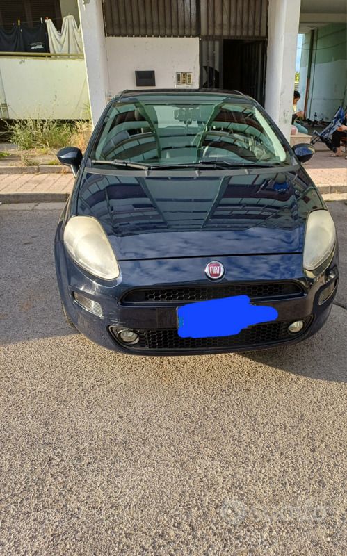 Usata Fiat Punto Street 69 CV (50 kW) 2015 Blu Utilitaria