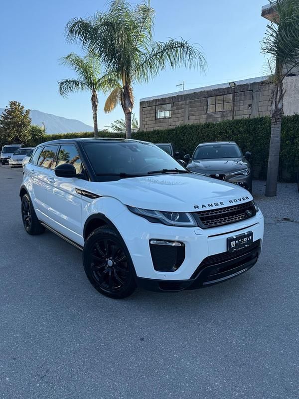 Usata Land Rover Range Rover evoque SE Dynamic 149 CV (109 kW) 2016 Bianco Station wagon