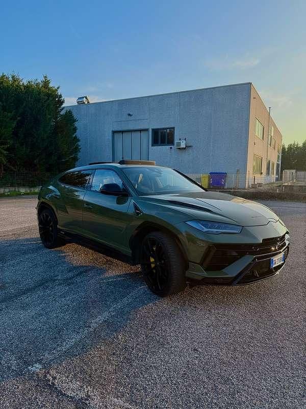 Usata Lamborghini Urus 666 CV (489 kW) 2024 Verde SUV