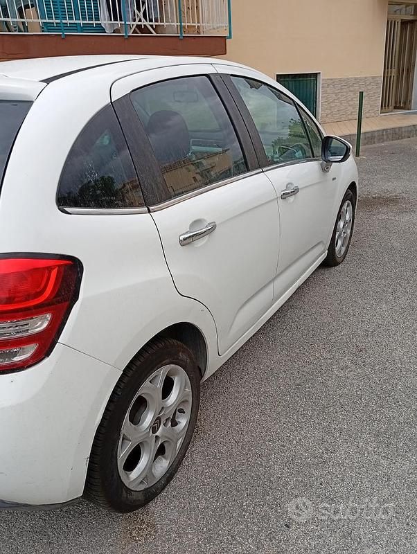 Usata Citroën C3 88 CV (64 kW) 2012 Bianco Berlina