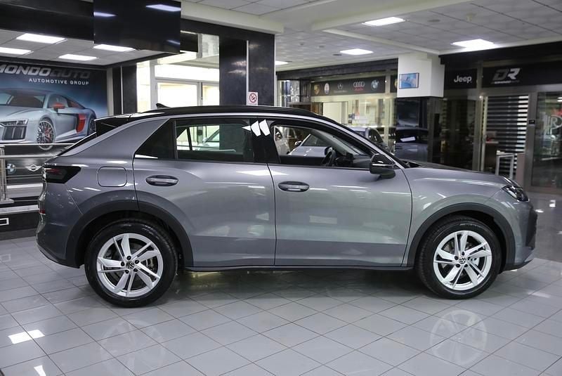 Ny VW T-Roc Life 116 HK (85 kW) 2026 Grå SUV
