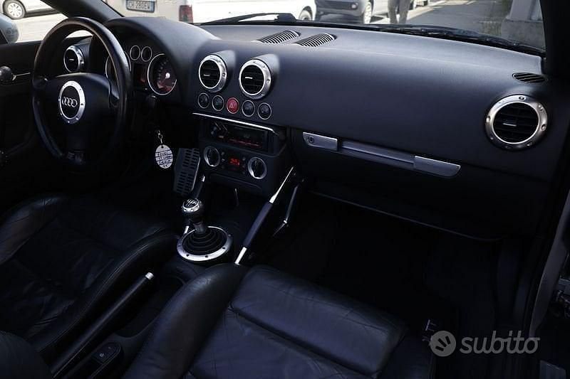 Usata Audi TT Roadster 180 CV (132 kW) 2000 Argento Cabrio