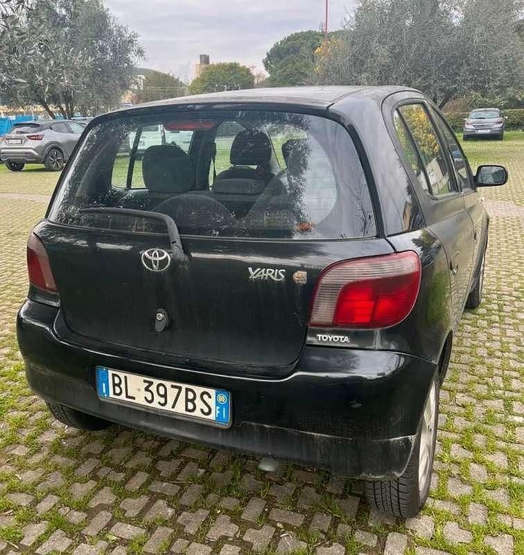Usata Toyota Yaris Terra 68 CV (50 kW) 2001 Berlina