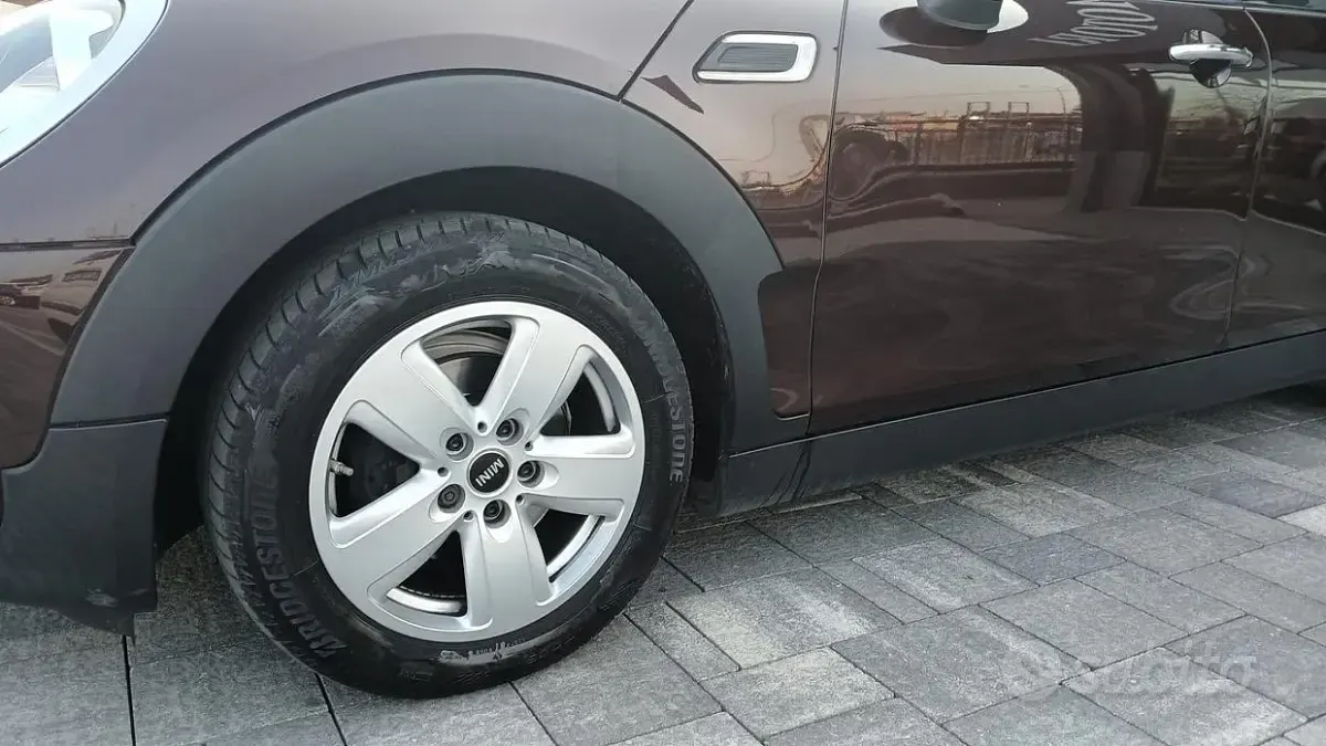 Usata Mini Cooper Clubman 102 CV (75 kW) 2017 Viola Station wagon
