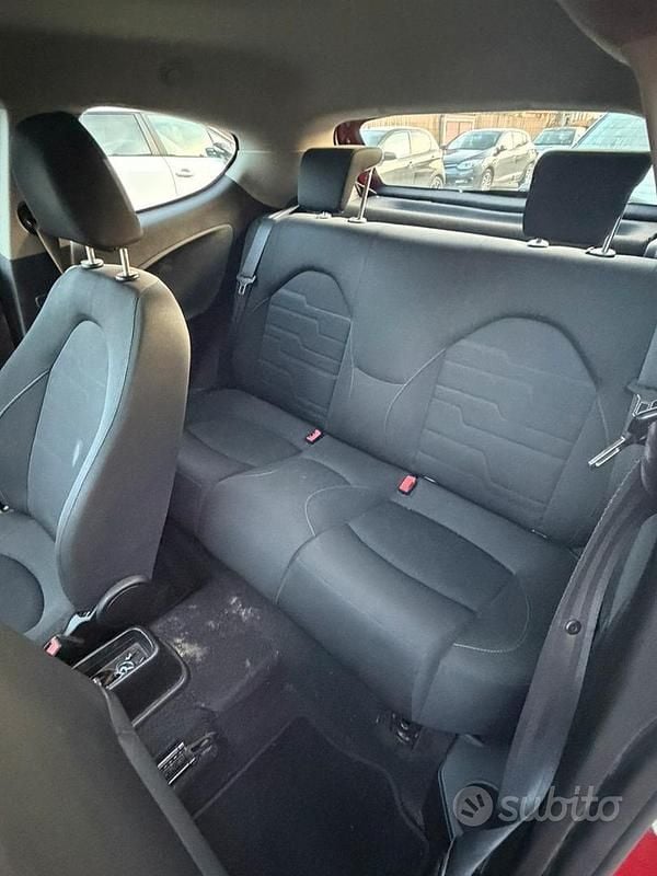 Usata Alfa Romeo MiTo 70 CV (51 kW) 2016 Rosso Utilitaria