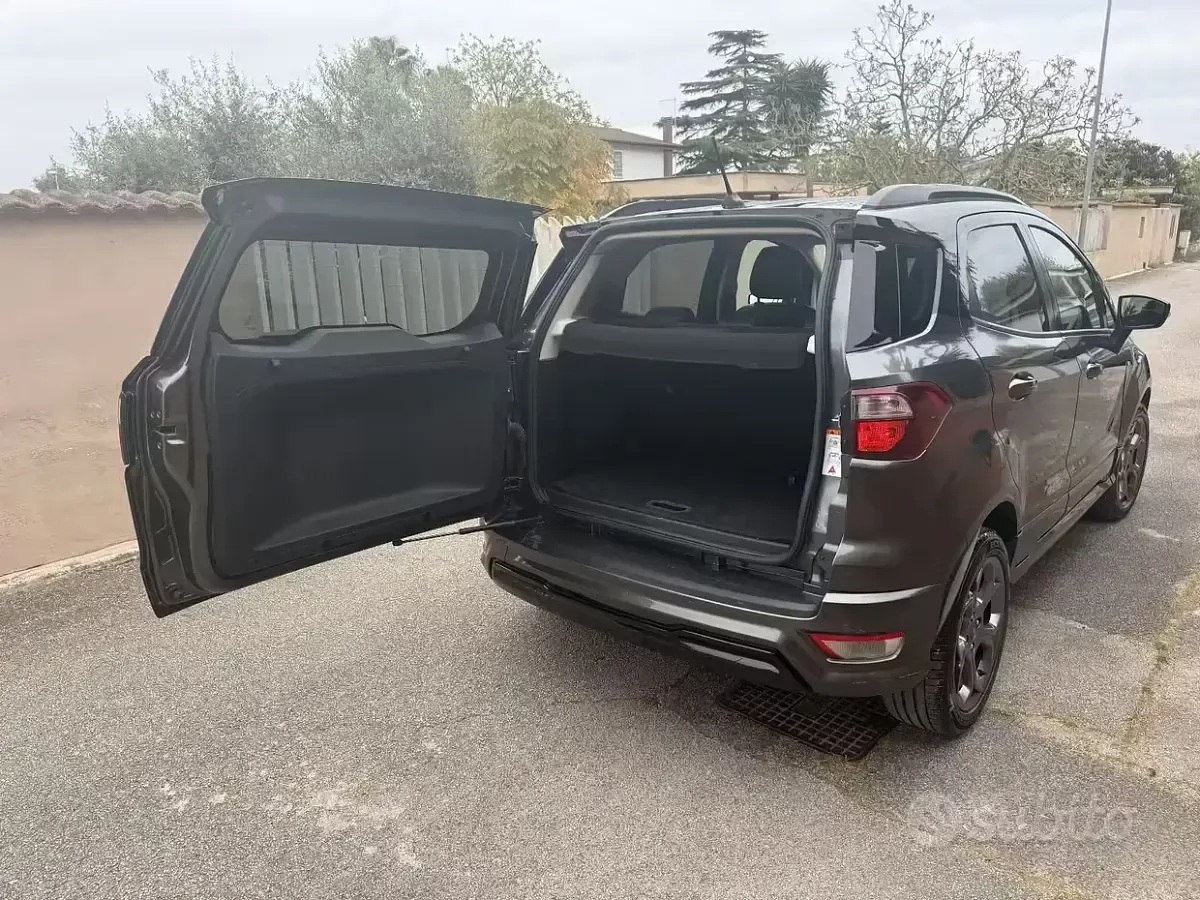 Usata Ford Ecosport ST-Line 99 CV (72 kW) 2018 Grigio SUV