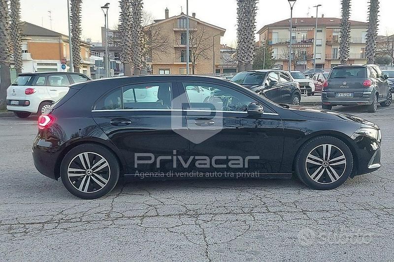 Usata Mercedes A180 Business 116 CV (85 kW) 2020 Nero Utilitaria