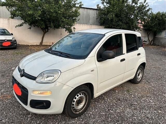 Usata Fiat Panda Pop 80 CV (58 kW) 2018 Bianco Utilitaria