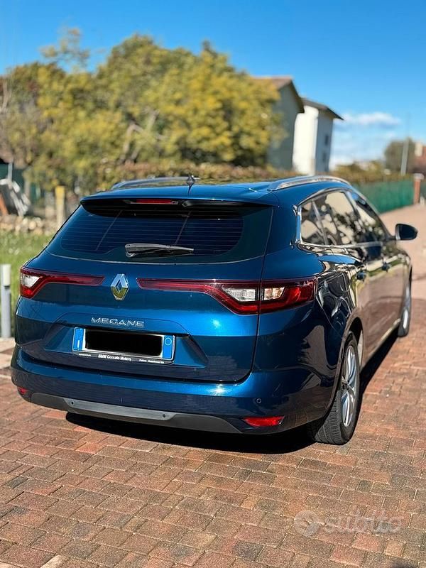 Usata Renault Mégane GrandTour 110 CV (80 kW) 2018 Blu Station wagon