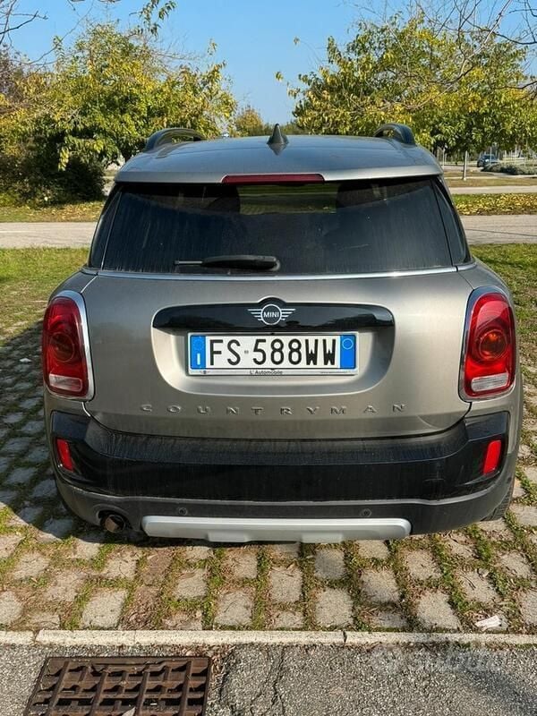 Usata Mini ONE 102 CV (75 kW) 2018 Grigio Utilitaria