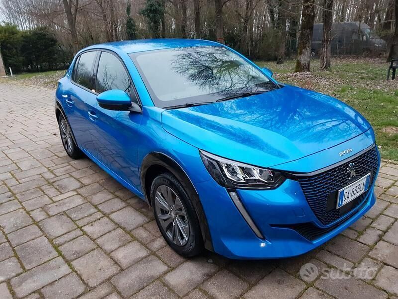 Blu Usata 2020 Peugeot e-208 Allure Due volumi | 17.900 € - Immagine 1/4