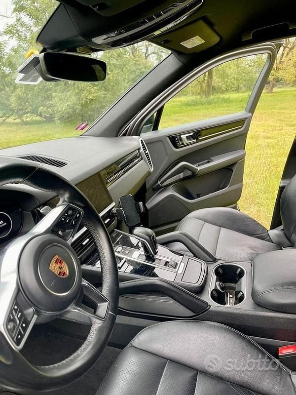 Usata Porsche Cayenne 340 CV (250 kW) 2019 Nero SUV