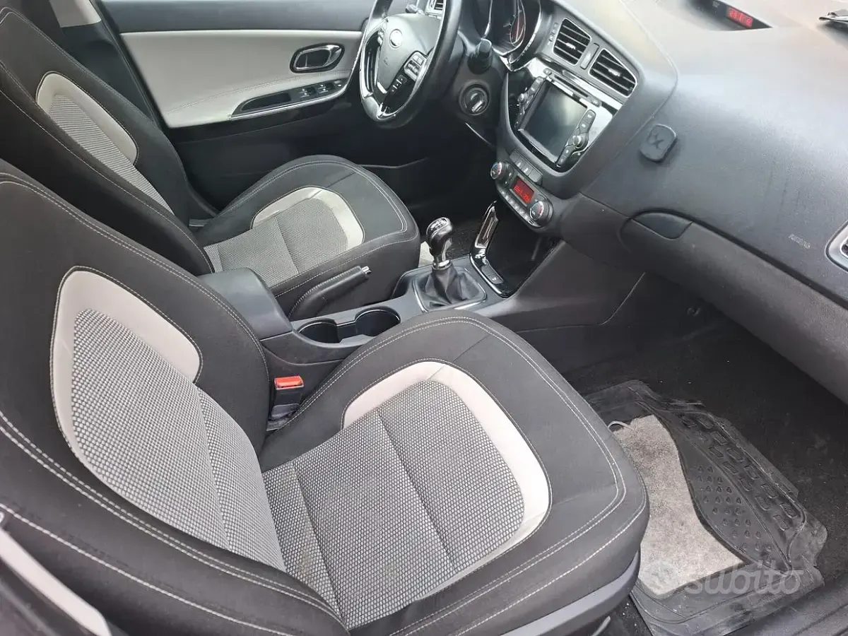 Usata Kia Ceed Sportswagon Active 128 CV (94 kW) 2015 Nero Station wagon