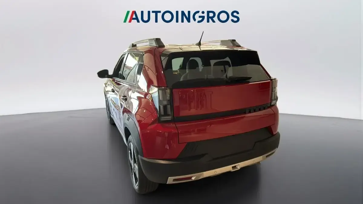 Nuova Fiat Grande Panda La Prima 101 CV (74 kW) 2025 Rosso Utilitaria