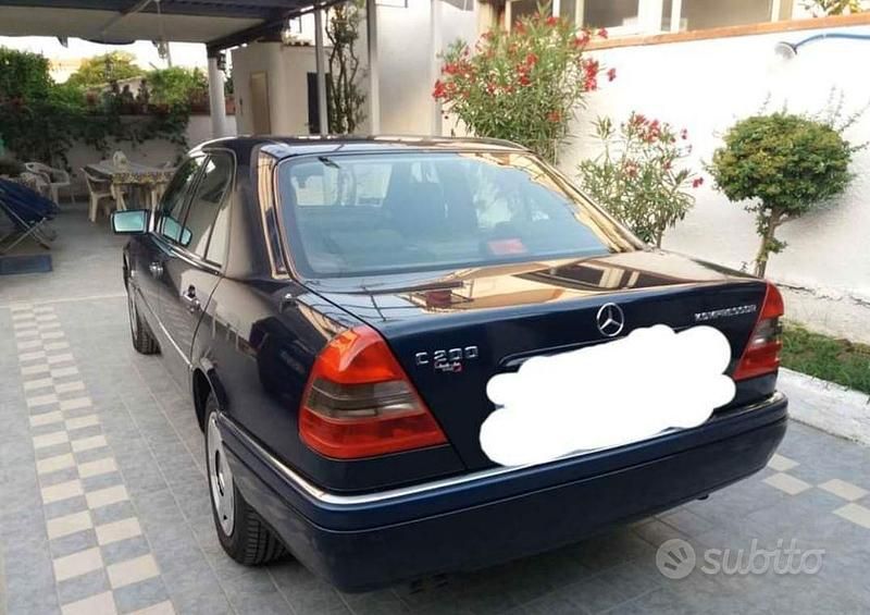 Usata Mercedes C200 1996 Blu Berlina