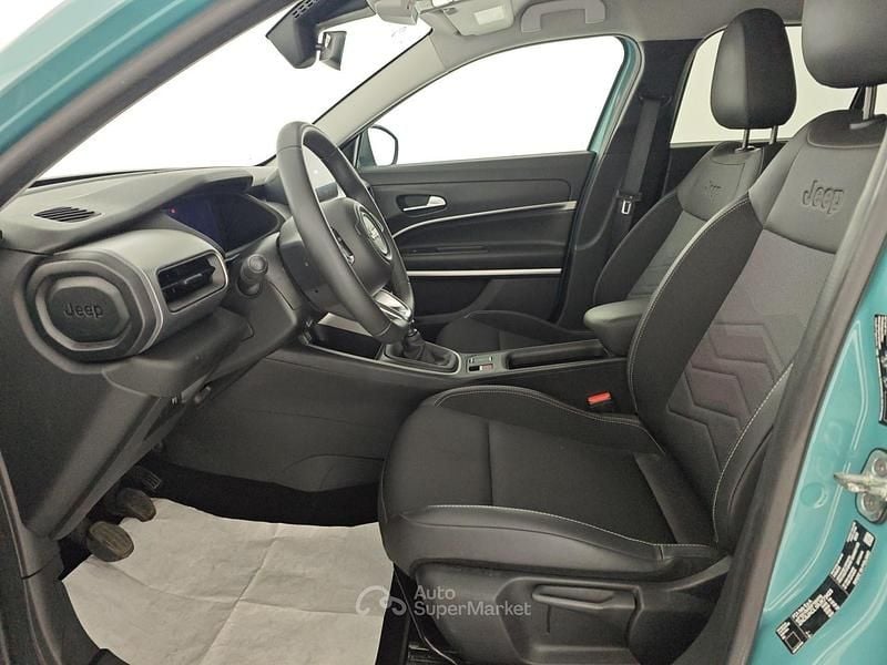 Usata Jeep Avenger Summit 101 CV (74 kW) 2024 Grigio SUV