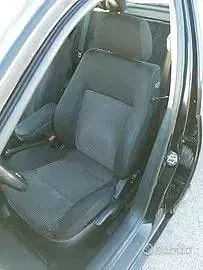 Usata VW Golf IV Highline 100 CV (73 kW) 2000 Nero Berlina