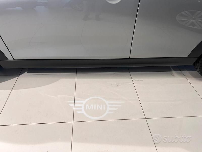 Usata Mini Cooper 131 CV (96 kW) 2023 Grigio Utilitaria