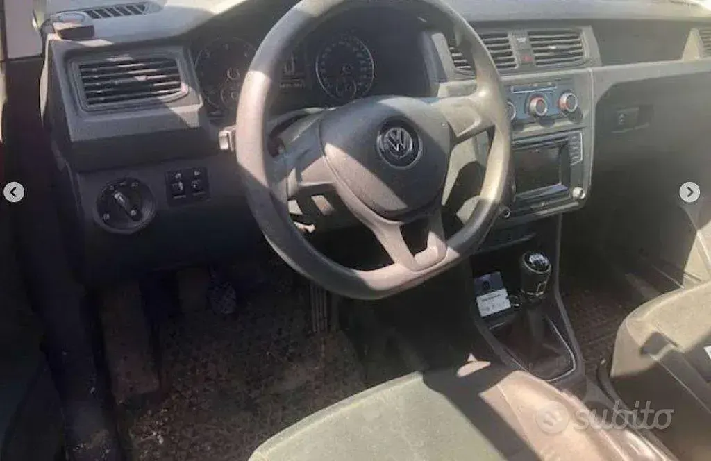 Usata VW Caddy 122 CV (89 kW) 2016 Rosso Monovolume