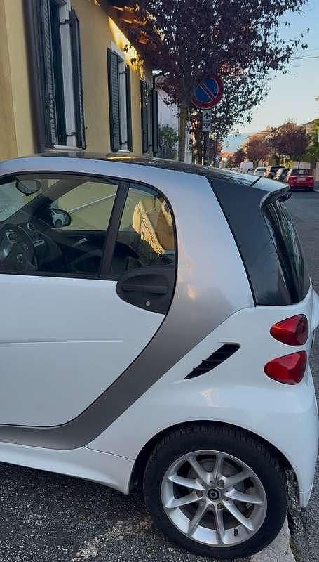 Usata Smart ForTwo Coupé 54 CV (39 kW) 2012 Bianco Coupé