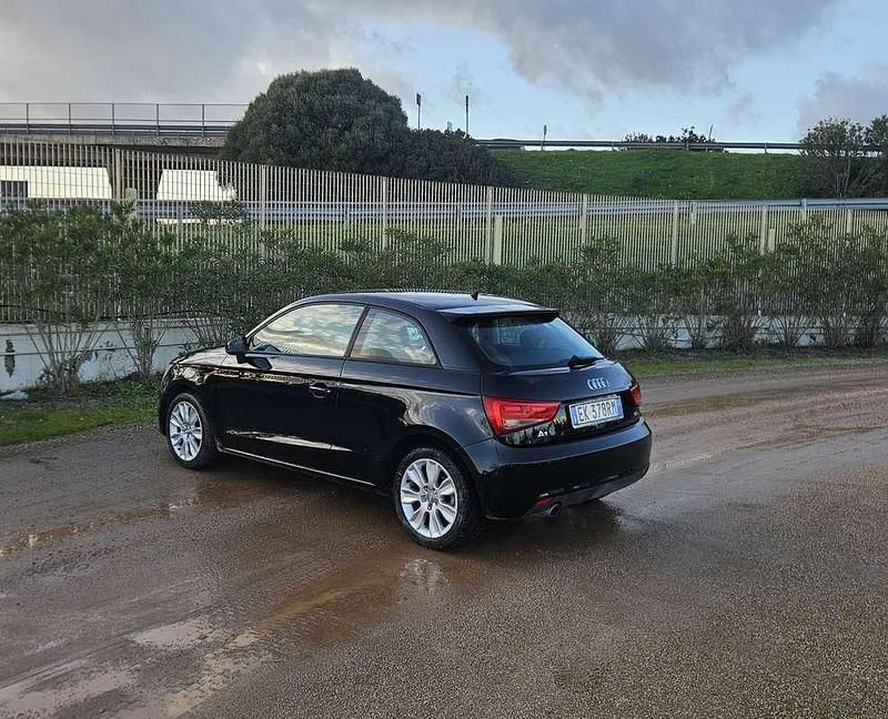 Usata Audi A1 Sportback Ambition 90 CV (66 kW) 2012 Utilitaria
