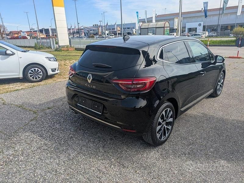 Usata Renault Clio V Intens 100 CV (73 kW) 2022 Nero Berlina