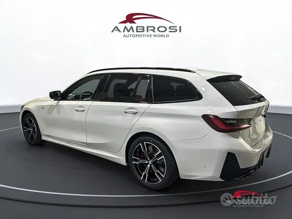 Nuova BMW M340 M Sport 374 CV (275 kW) 2025 Alpin white pastello Berlina