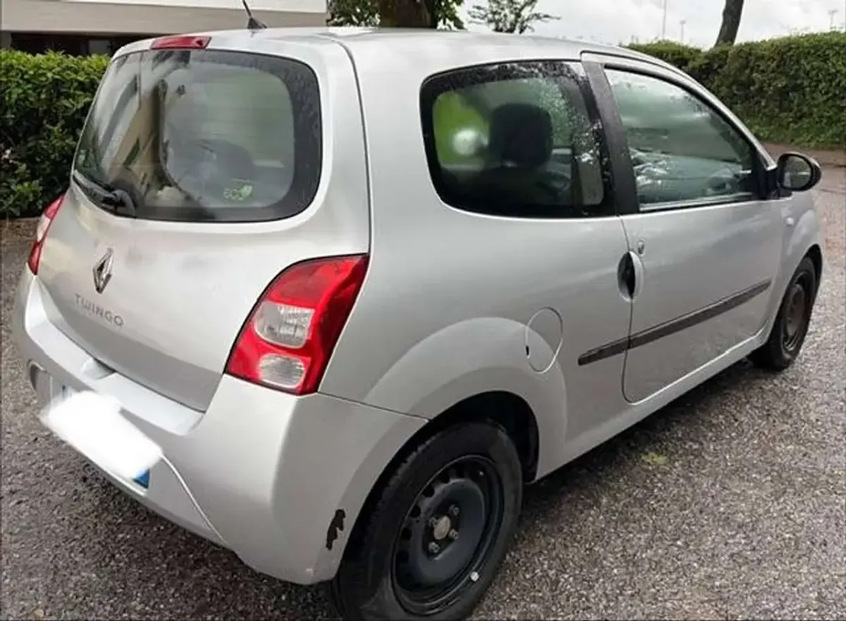 Usata Renault Twingo Initiale 76 CV (55 kW) 2008 Argento Utilitaria