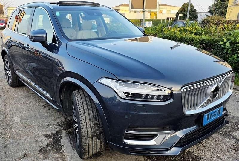 Usata Volvo XC90 310 CV (228 kW) 2022 Blu/azzurro SUV