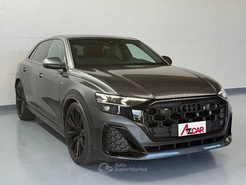 Nuova Audi Q8 S-Line 286 CV (210 kW) 2026 Grigio daytona SUV