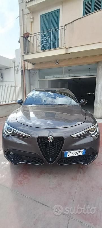 Usata Alfa Romeo Stelvio Veloce 210 CV (154 kW) 2022 Grigio SUV