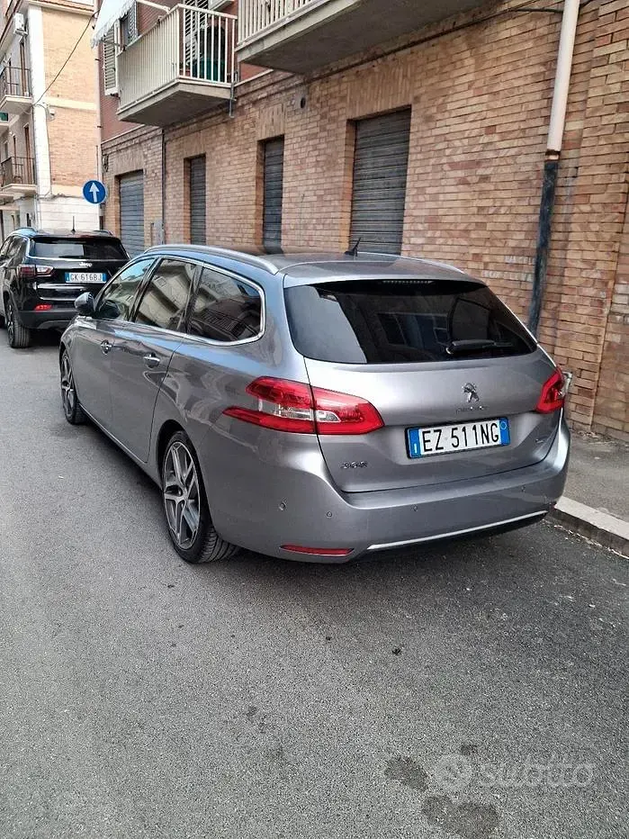 Usata Peugeot 308 SW 150 CV (110 kW) 2015 Grigio Station wagon