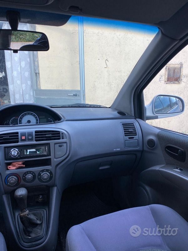 Usata Hyundai Matrix 82 CV (60 kW) 2004 Grigio Monovolume