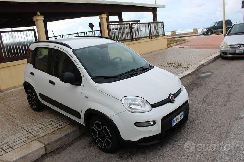 Usata Fiat Panda City Life 70 CV (51 kW) 2022 Bianco Utilitaria
