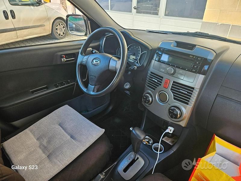 Usata Daihatsu Terios 105 CV (77 kW) 2010 Verde SUV