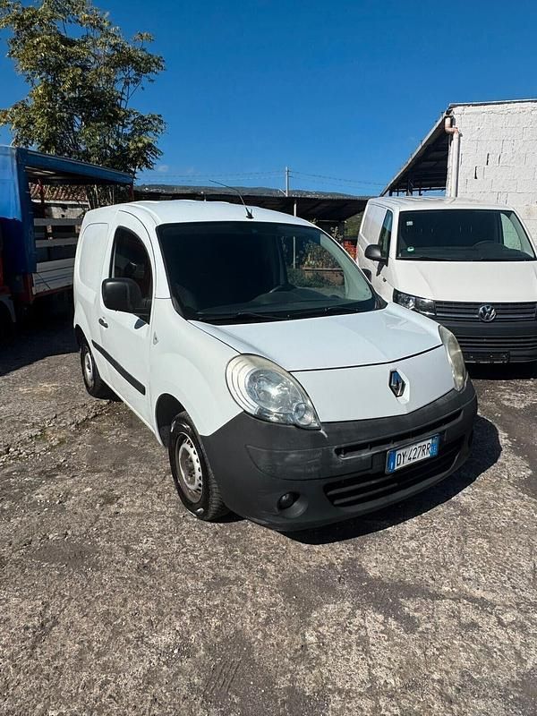 Usata Renault Kangoo 85 CV (62 kW) 2009 Bianco Monovolume