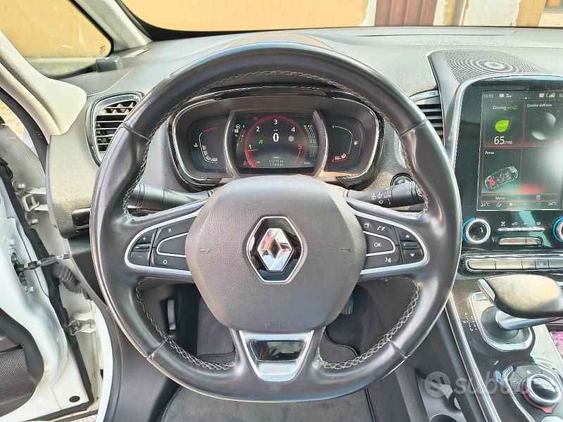 Usata Renault Espace Intens 200 CV (147 kW) 2016 Bianco Monovolume