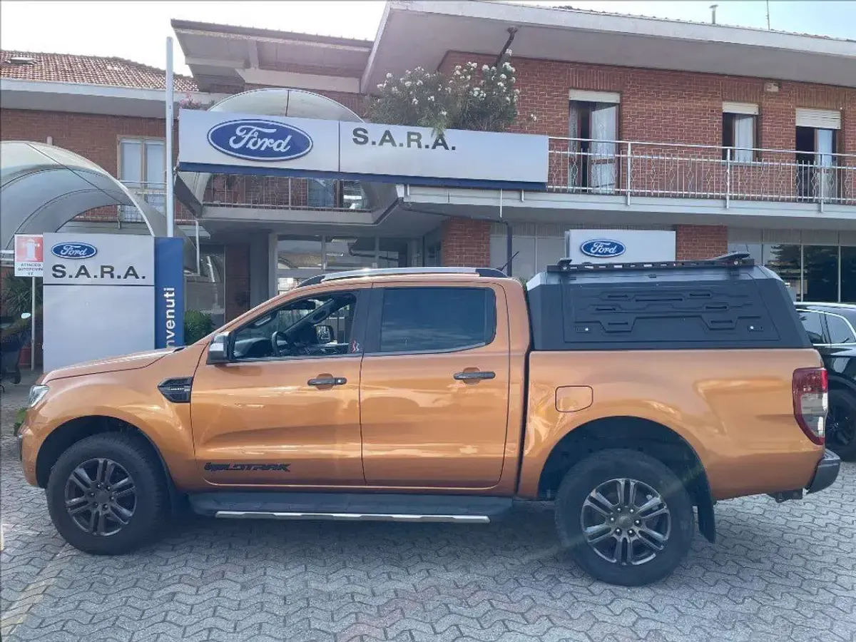 Usata Ford Ranger Wildtrack 170 CV (125 kW) 2020 Arancione metallizzato Pick-up