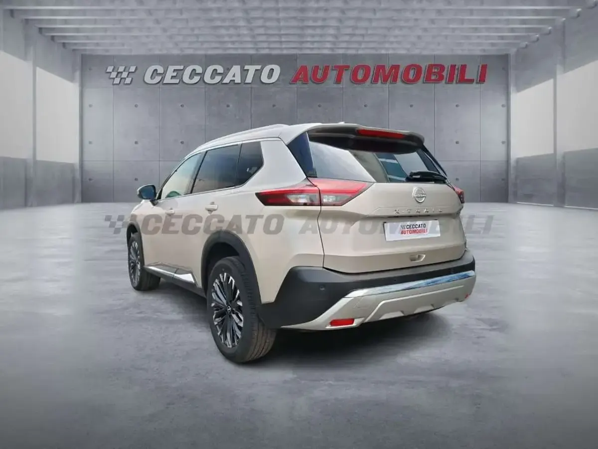 Nuova Nissan X-Trail Tekna 204 CV (150 kW) 2026 Beige SUV