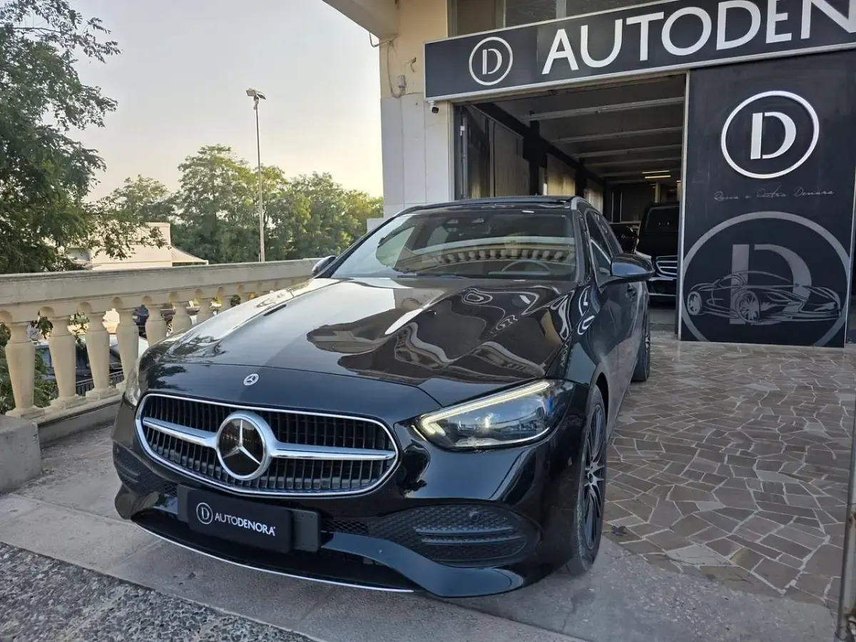 Usata Mercedes C200 Premium 163 CV (119 kW) 2023 Nero Station wagon