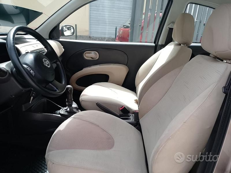 Usado Nissan Micra 80 HP (58 kW) 2008 Cinzento Sedan